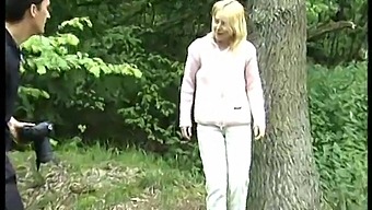 German Teen Amateur Gets Picked Up And Facialized